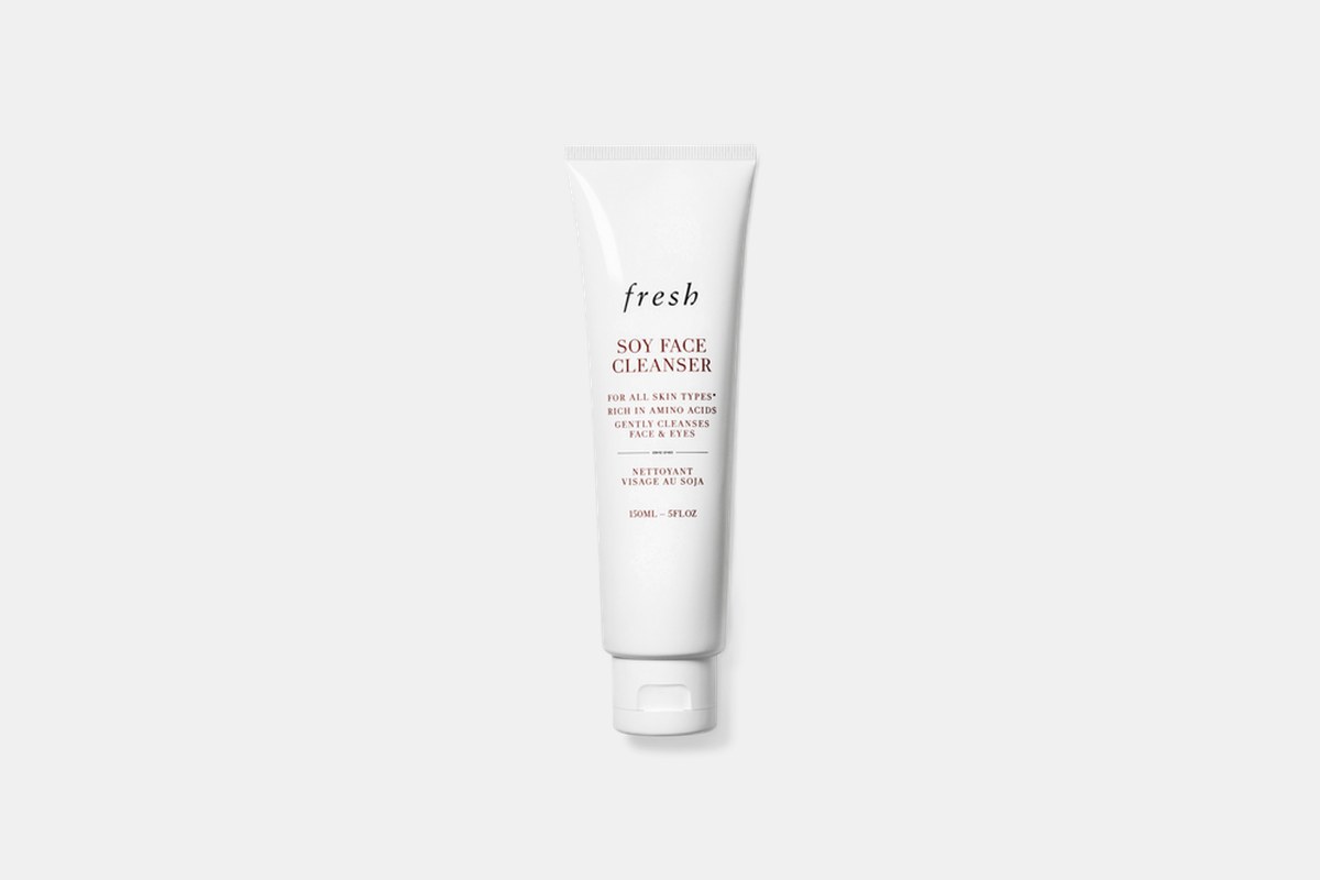 fresh Soy pH-Balanced Hydrating Face Wash
