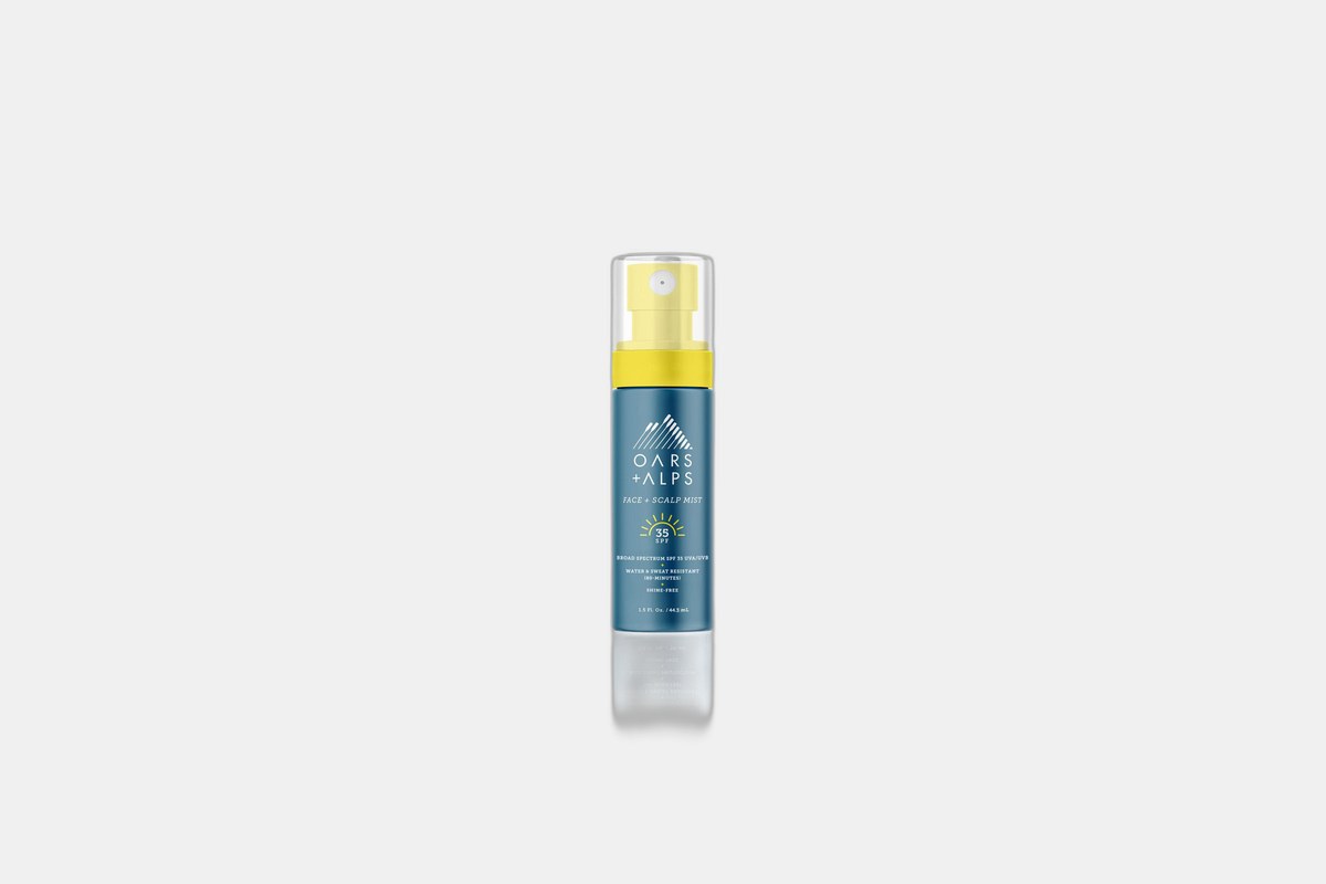 Oars + Alps Face And Scalp Sunscreen Spray Mist SPF 35