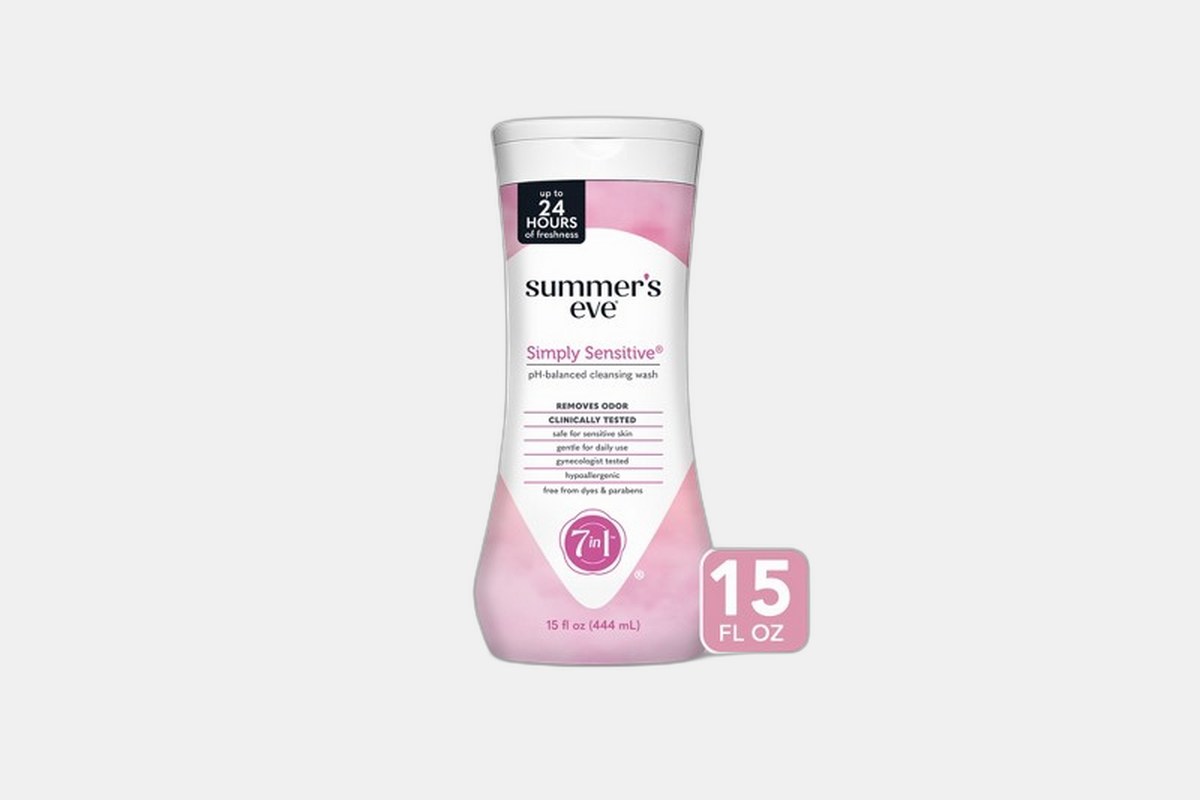 Summer’s Eve Simply Sensitive Daily Cleansing Wash